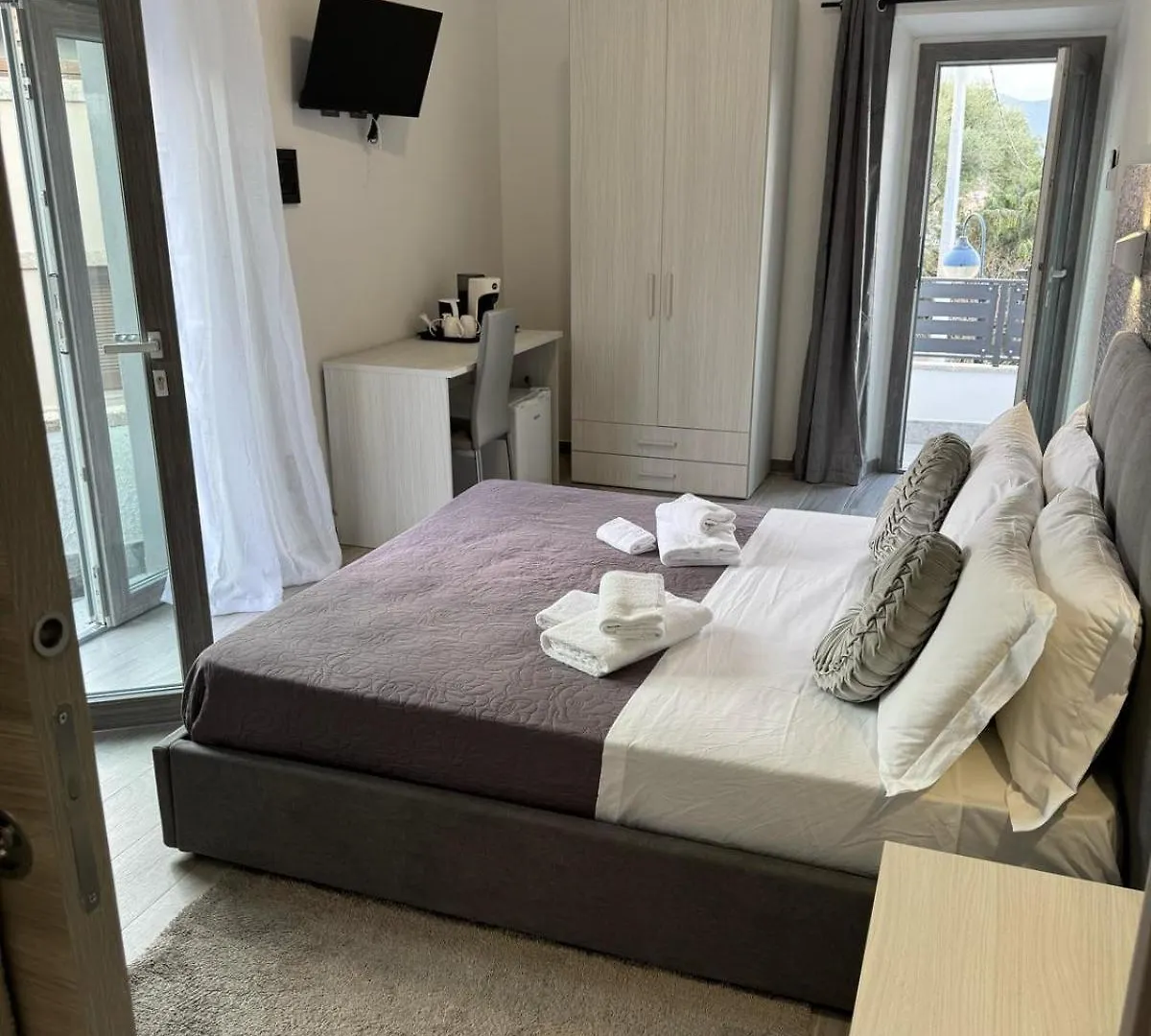Affittacamere Mary'S Rooms San Teodoro 0*,